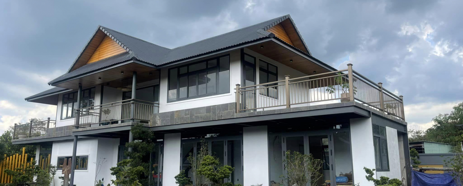 Nhà máy kết cấu thép chuyên nghiệp